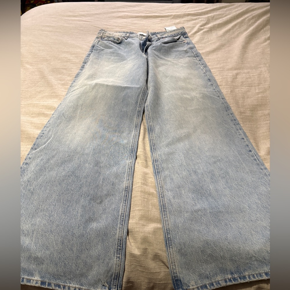 NWOT Zara Denim Wide leg Jeans in Light Blue